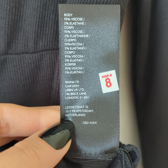 Kimchi Blue UO Quinn Ribbed Knit Ruched Scoop Neck Long Sleeve Crop Top Black L - Picture 6 of 12